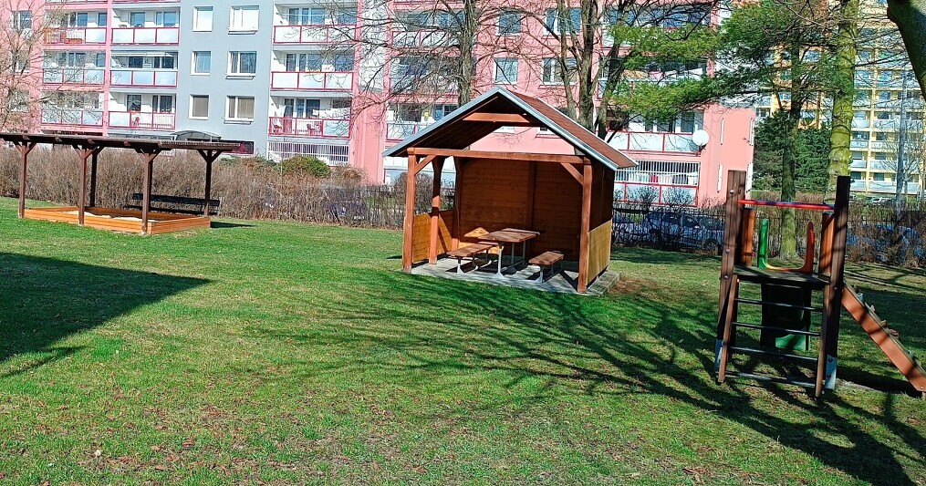 Jaro, léto, podzim, zima ve školce je vždycky prima…..